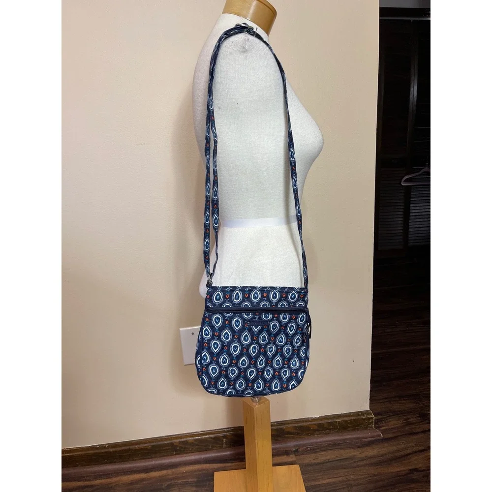 Vera Bradley Navy Blue Spade Geometric Quilted Cotton Crossbody Messenger Bag